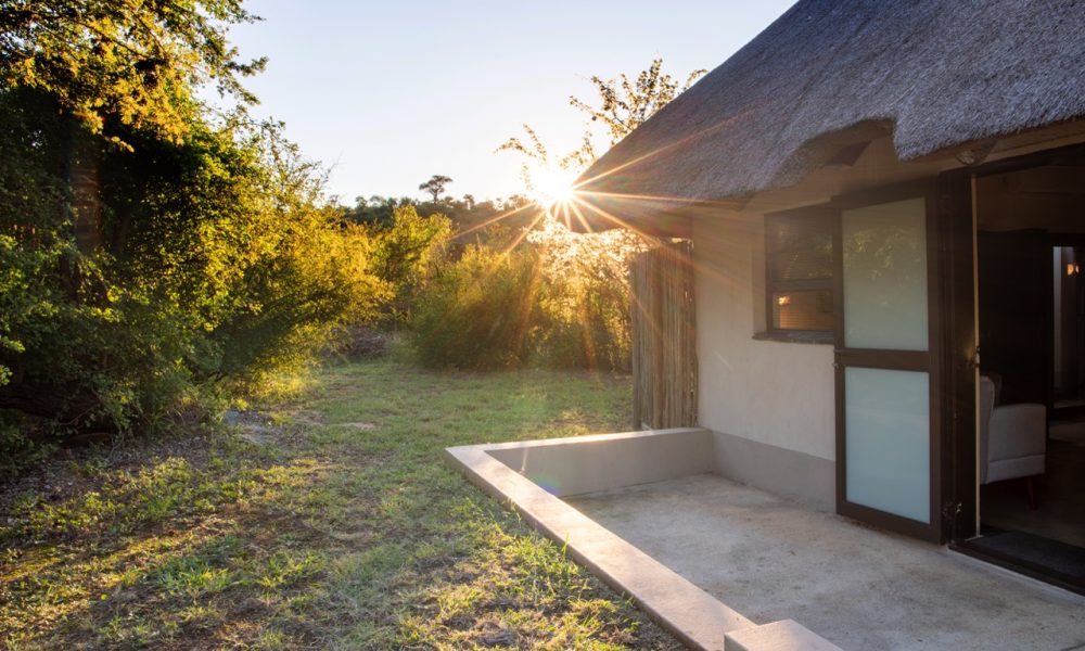 Zebra, Family Room - Lengau Lodge - Kruger National Park - spacious room with sitting corner and two double XL beds. Entrance to the room.